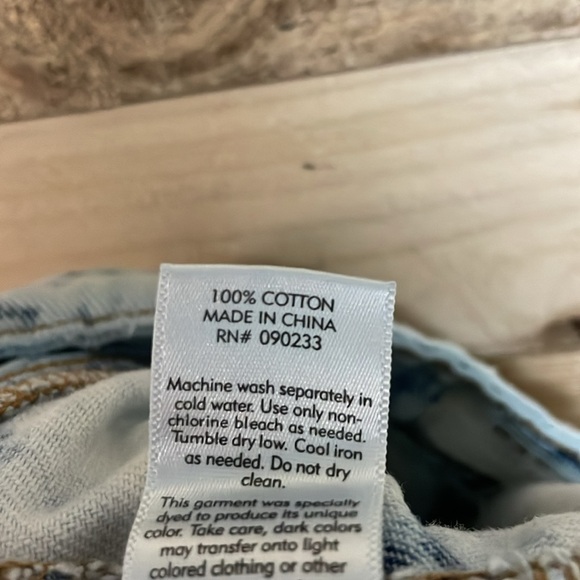 PacSun size 22 High-rise Distressed Bleached 3” 100% Cotton Short Shorts - Picture 11 of 11